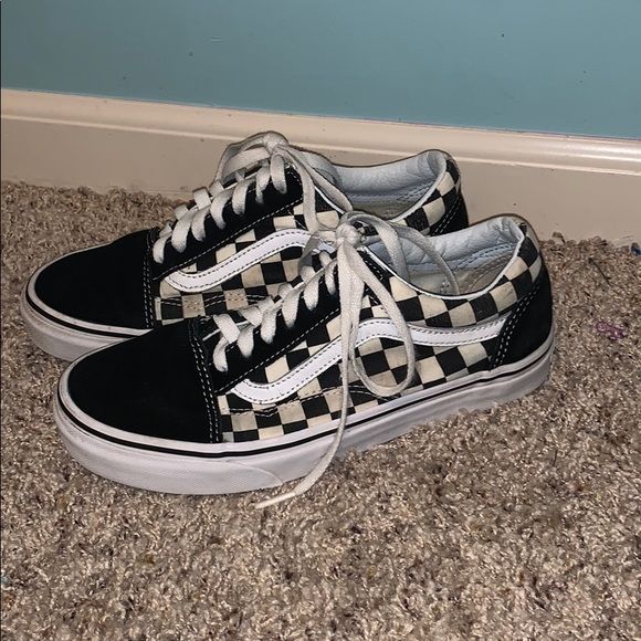 womens checkered shoes